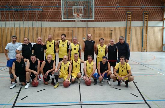 RENESANSA VETERANSKOG SPORTA U SREMSKOJ MITROVICIPodsećanje na stare dane uz sjajna druženja i zdrav životni stil
