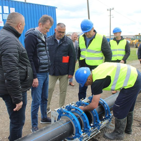 SREMSKA MITROVICAMinistar Glišić u Sremskoj Mitrovici: Radovi za stabilnije vodosnabdevanje fruškogorskih naselja