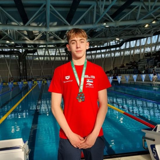 NOVI MEĐUNARODNI USPEH MLADOG PLIVAČA SREMA BOŠKA ĐEKIĆAPotvrđuje kvalitet i sanja Olimpijadu