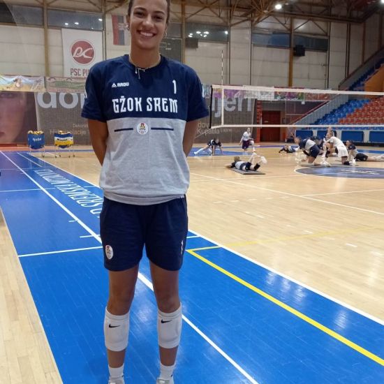 STRUČNI ŠTAB I ODBOJKAŠICE MITROVAČKOG „SREMA“ U BORBI SA IZAZOVIMA NOVE PRVENSTVENE SEZONESremice jos u potrazi za najboljim izdanjem