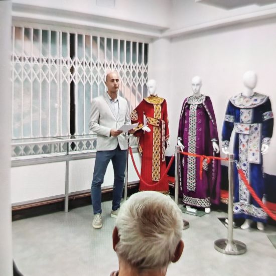OPŠTINA INĐIJAIzložba u galeriji  „Adligat“