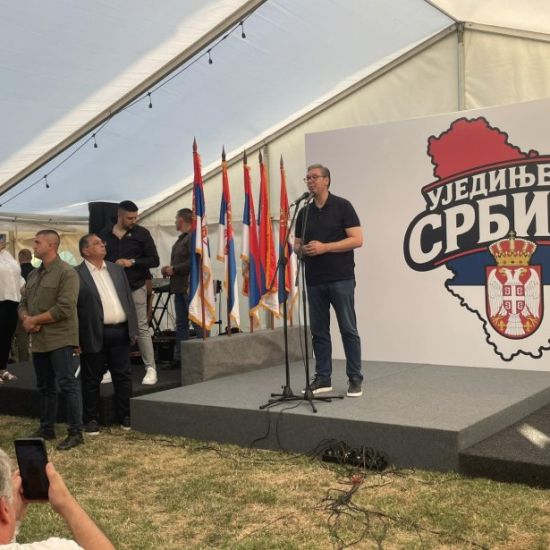 ALEKSANDAR VUČIĆ U POSETI BELEGIŠANIMANastaviće se ulaganje u putnu i komunalnu infrastrukturu