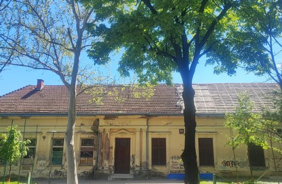 POČETAK OBNOVE KROVA HRVATSKOG DOMA U SREMSKOJ MITROVICIMesto okupljanja mladih