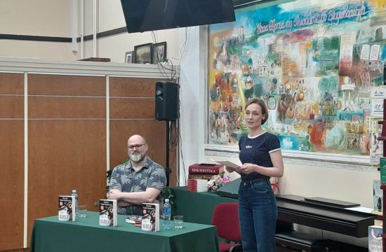 MITROVAČKA BIBLIOTEKAPredstavljen roman „Karota“ Darka Tuševljakovića