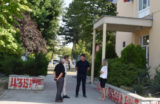 REKONSTRUKCIJA ŠKOLE U ŠIMANOVCIMAU toku zamena krova