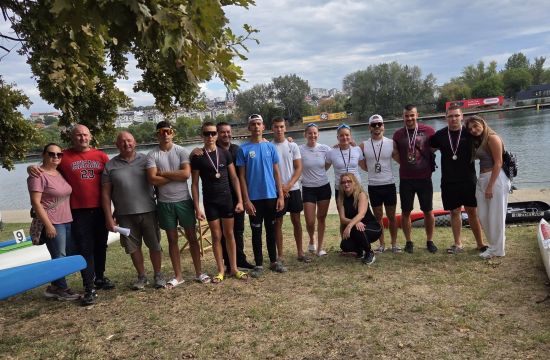 KAJAK KLUB „VAL“Sa Prvenstva Srbije deset odličja