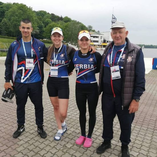 KAJAK KLUB „VAL“ SREMSKA MITROVICAMitrovački kajakaši veslaju u Segedinu