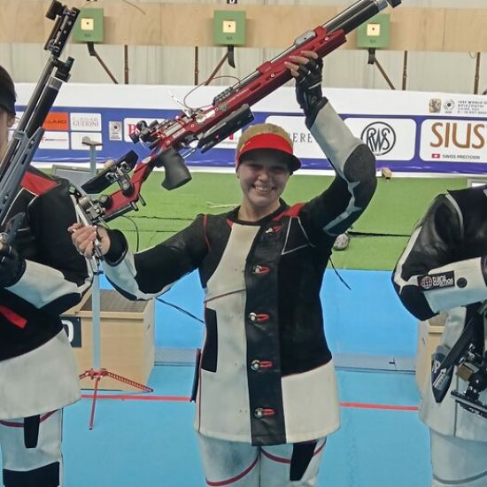 GAĐANjE VAZDUŠNOM PUŠKOMAleksandra Stojadinović „upucala zlato“