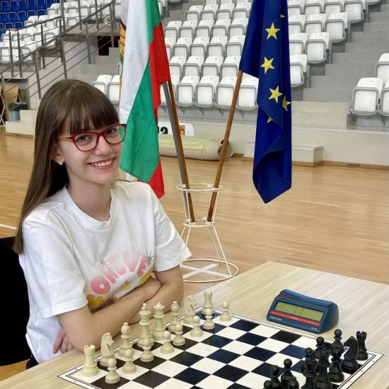 ŠAH KLUB „RUMA“Anji dva zlata u Bugarskoj