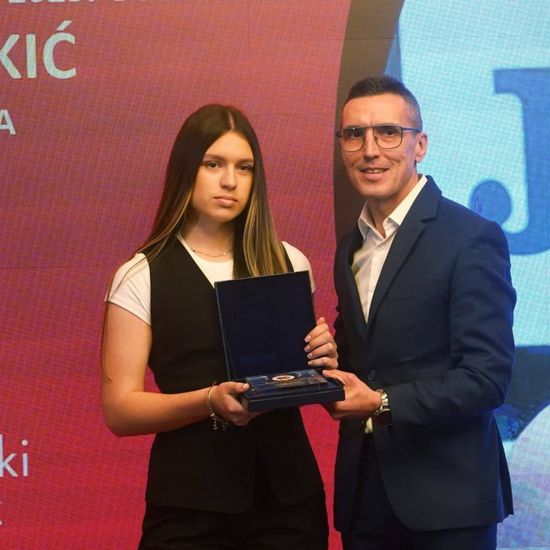 ATLETSKI KLUB „RUMA“Dunja Zrakić najbolja starija pionirka u Srbiji