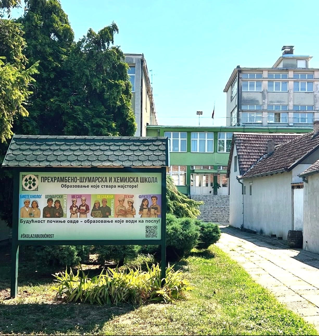 SREMSKA MITROVICAKarijerni info dan u PŠH školi: Učešće potvrdilo 9 fakulteta