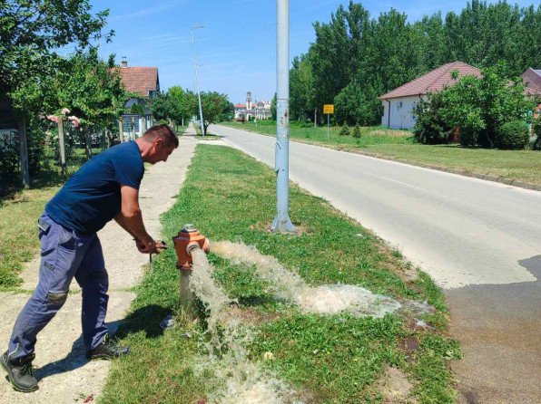 JKP „VODOVOD“ SREMSKA MITROVICAUspešno završeno ispiranje distributivne mreže