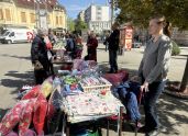SREMSKA MITROVICABazar rukotvorina na Trgu u susret Vaskrsu