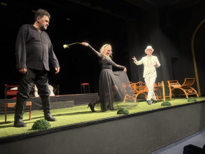 SREMSKA MITROVICABili smo na premijeri nove mitrovačke predstave „Udavače“