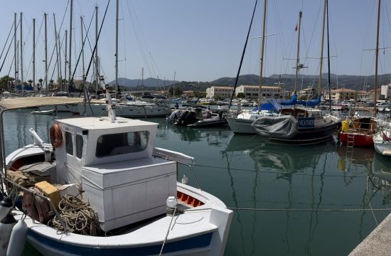 LEFKADA - OSTRVO AVANTURE I PRELEPIH PLAŽAPreko 400 stepenika do raja na zemlji
