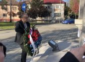 SREMSKA MITROVICAPolaganje venaca povodom Dana oslobođenja Sremske Mitrovice (Video)