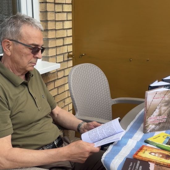 OD FORMULA I METAKA DO ROMANA KOJI SE U DAHU ČITAJUDragan Čudić oživeo sudske drame i porodične heroje
