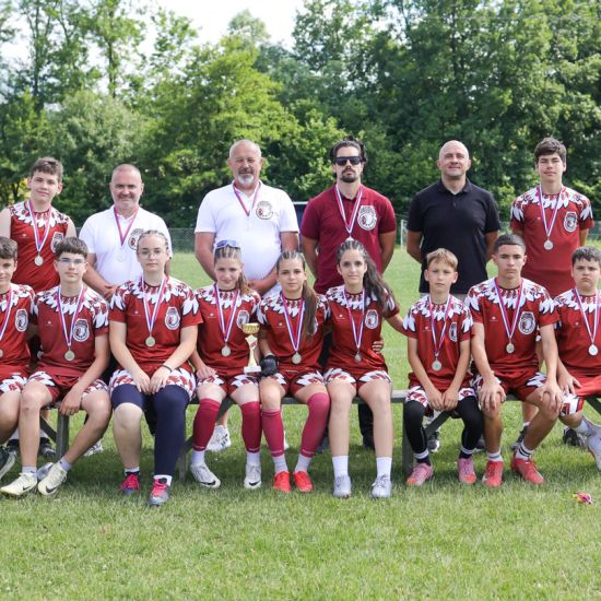 INĐIJA„Inđija Indiansi“ vicešampioni U15 fleg fudbal lige Srbije 2026.