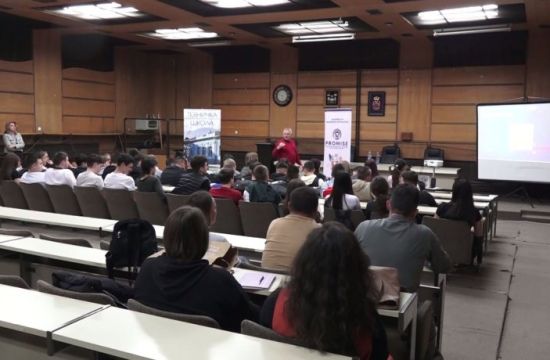 STARA PAZOVATribina o digitalnom nasilju