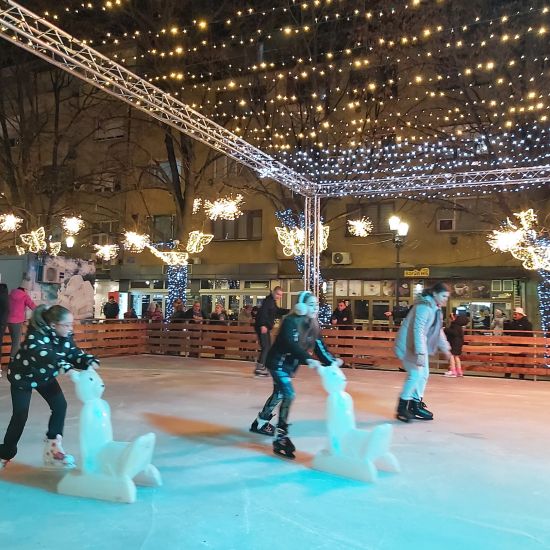 RUMAZimski raspust u Rumi ponovo na klizalištu