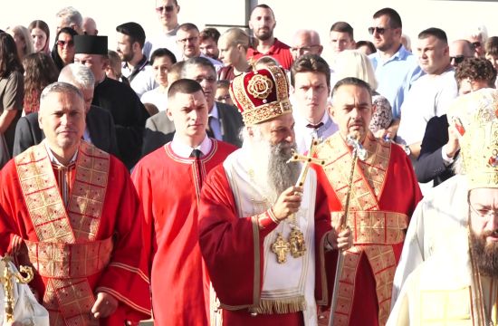NOVA PAZOVAPatrijarh Porfirije služio liturgiju u novom hramu