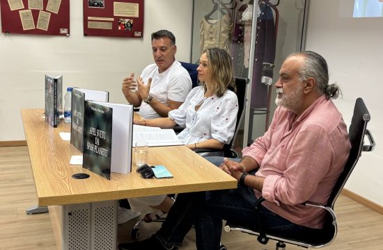 SRPSKA ČITAONICA U IRIGUPredstavljena knjiga „Apel svetu da spasi planetu“