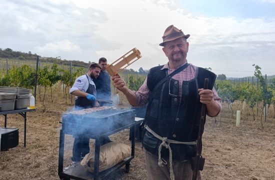 34. PUDARSKI DANI U IRIGUManifestacija posvećena pudarima – čuvarima vinograda