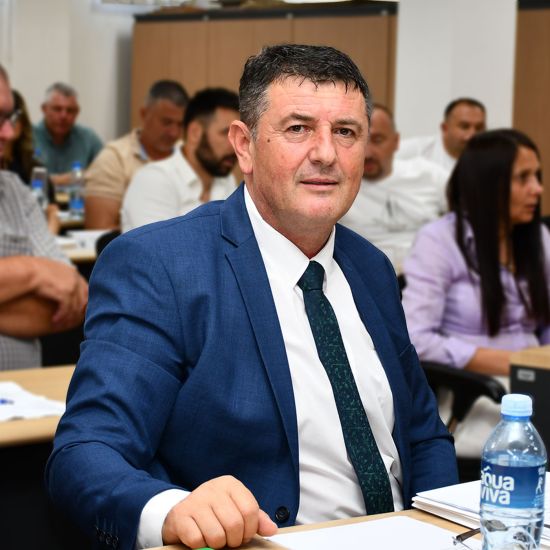 NOVE INVESTICIJE U PEĆINAČKOJ OPŠTINISINIŠA ĐOKIĆ: Investiramo u škole, puteve i lovačke domove