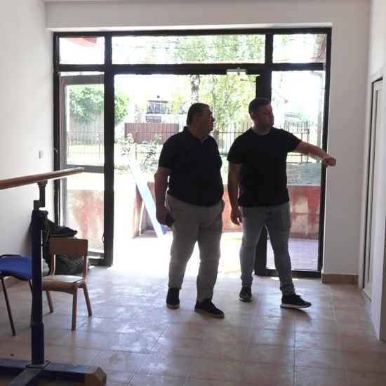 PREDSEDNIK OPŠTINE STARA PAZOVA ĐORĐE RADINOVIĆ OBIŠAO RADOVE NA OBNOVI ŠKOLE U SURDUKUPripreme za novu školsku godinu