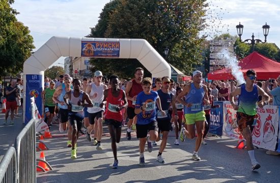 ODRŽAN OSMI RUMSKI POLUMARATONKenijci opet najbolji, oboren ženski rekord polumaratona