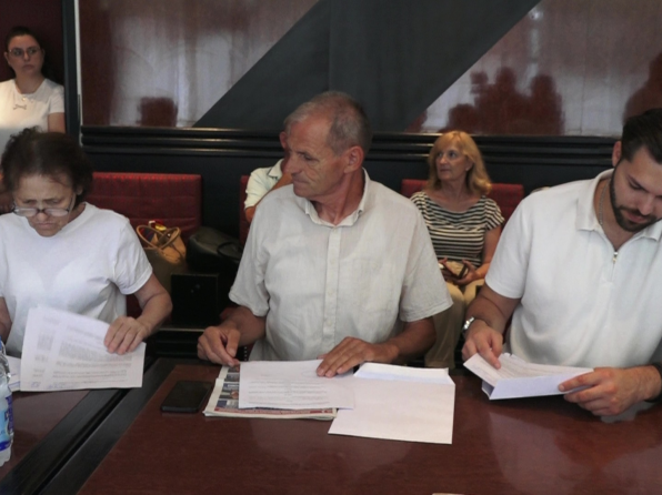 STARA PAZOVAGrađevinski materijal i mašine za interno raseljene