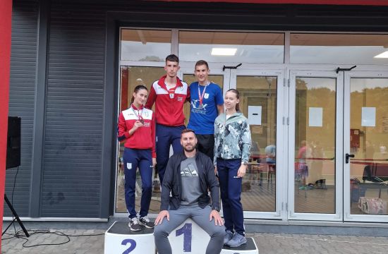 ATLETSKI KLUB „SIRMIJUM“Sa Trofeja Beograda tri medalje