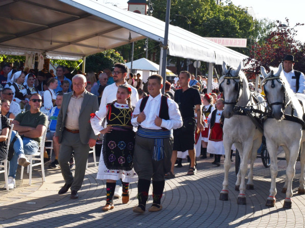 PEĆINAČKO KULTURNO LETOBogat program za sve uzraste
