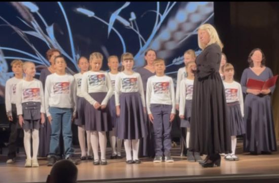 MEĐUNARODNI FESTIVAL „SLOVENSKA LEPOTA“Hor „Irida“ otvorio festival posvećen majčinstvu, lepoti i slovenskoj muzici