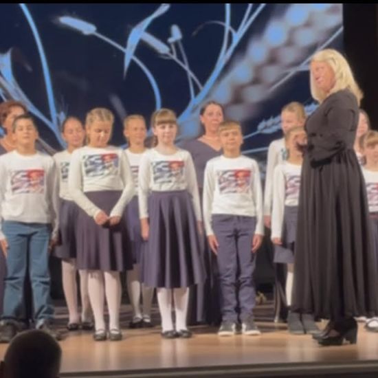 MEĐUNARODNI FESTIVAL „SLOVENSKA LEPOTA“Hor „Irida“ otvorio festival posvećen majčinstvu, lepoti i slovenskoj muzici