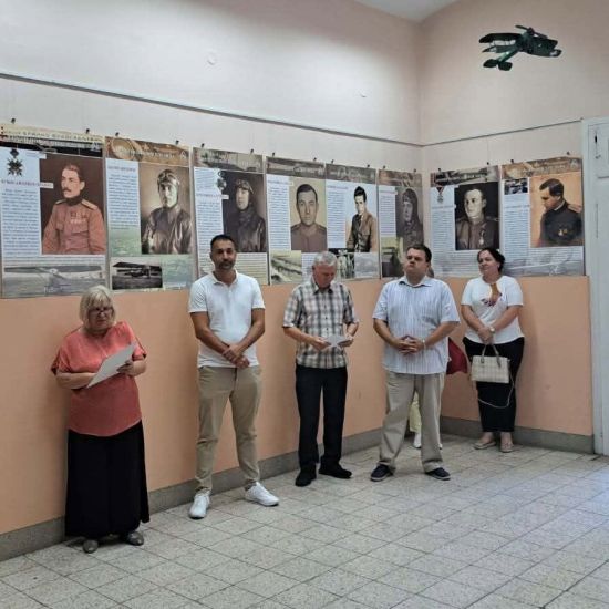 U SREMSKOJ MITROVICI OTVORENA IZLOŽBA O NOVOSADSKIM PILOTIMA IZ VREMENA KRALjEVINE JUGOSLAVIJE 1918 - 1941. GODINEUspomena na heroje novosadskog neba