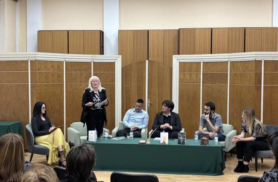BIBLIOTEKA „GLIGORIJE VOZAROVIĆ“Održano pesničko veče „Reč tvoja, reč moja“
